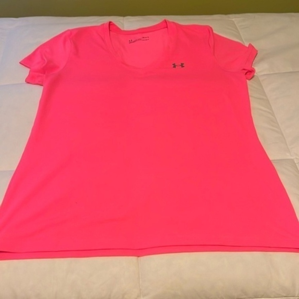 Under Amour tee shirt